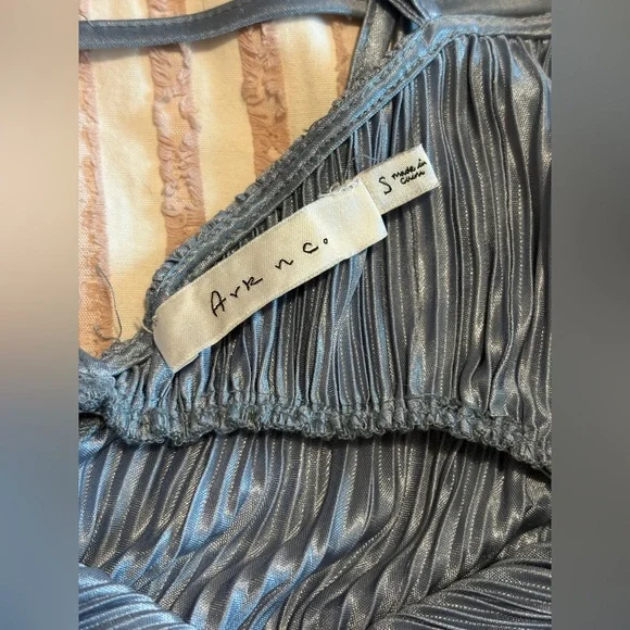 Arc n.c. blue pleated slip mini dress with spaghetti straps size small - Picture 4 of 6